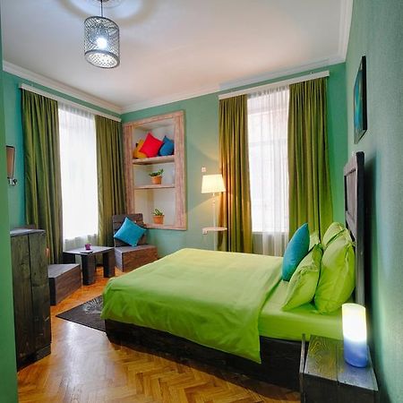 Euphoria Inn Тбілісі Екстер'єр фото