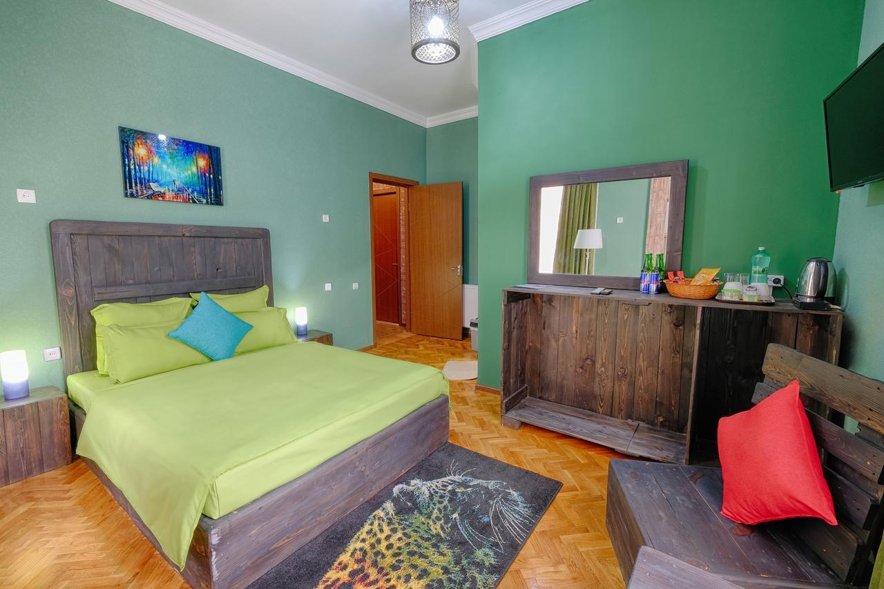 Euphoria Inn Тбілісі Екстер'єр фото